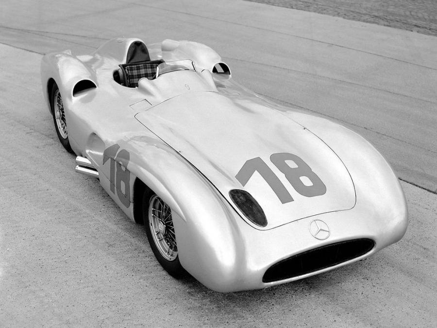  Mercedes-Benz 300 SLR Streamliner 1954 года  (фото 9 из 19)
